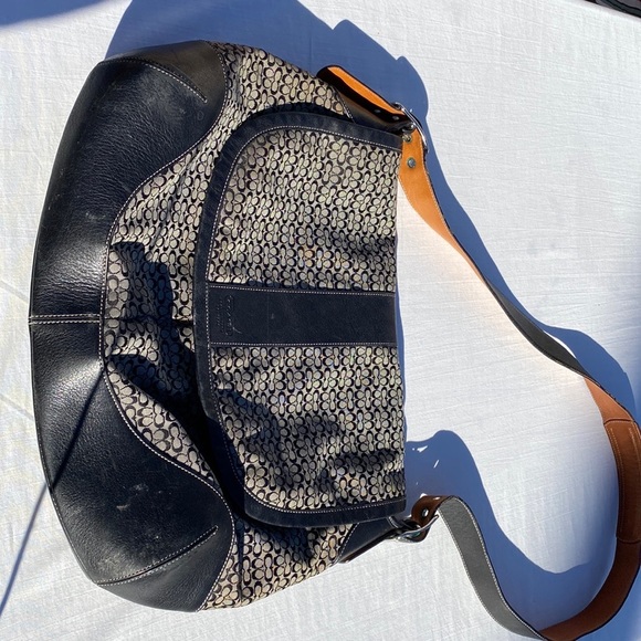 Coach signature hobo Satchel work bag - damage!  Flawed, but still great! - Picture 3 of 12